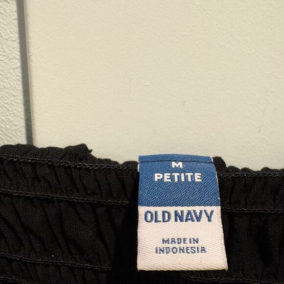 Old Navy CropTop Petite M Black Milkmaid Babydoll Ruffled Smocking Square Neck - Picture 3 of 11